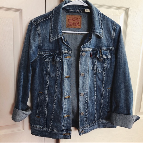 Levi's Jackets & Blazers - Jean Jacket